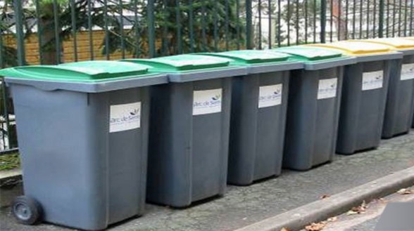 SAINT-LOUIS-LANCEMENT DE L’OPÉRATION DE DISTRIBUTION DE 26.000 POUBELLES AUX MÉNAGES