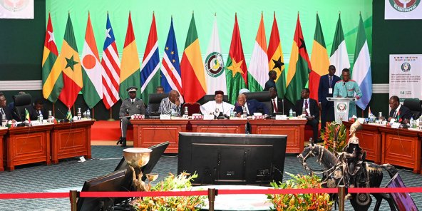 Mali-La Cedeao appelle les militaires à « rentrer dans les casernes »