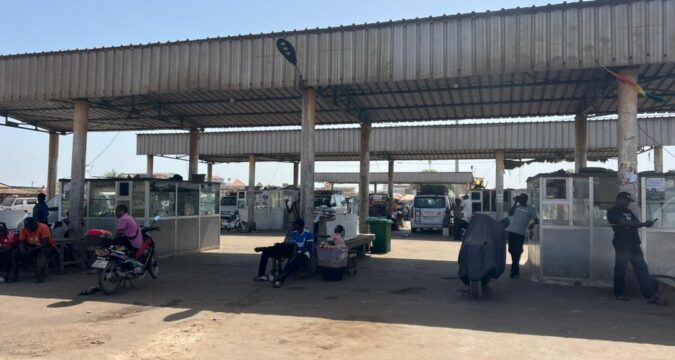 LES TRANSPORTEURS EN GRÈVE À LA GARE ROUTIÈRE DE ZIGUINCHOR